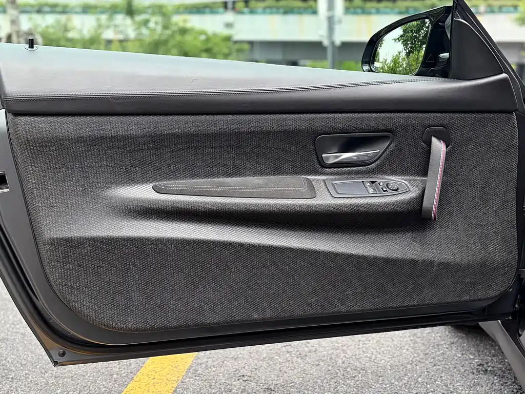 BMW M4 2017 — фото 18