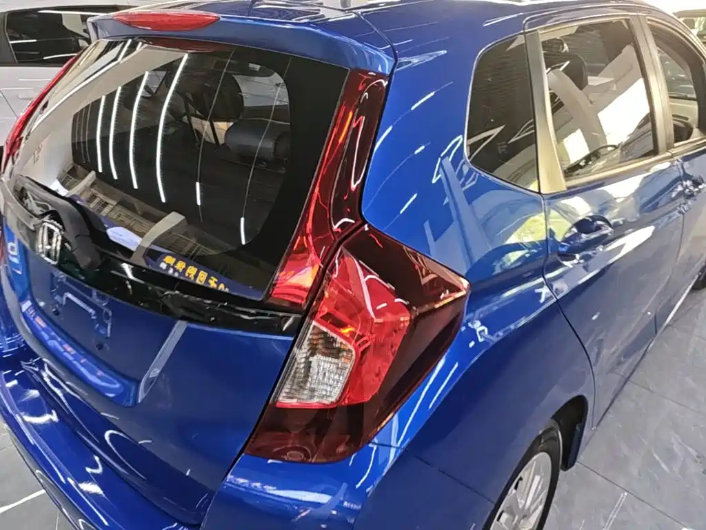 Honda Fit 2018 — фото 8