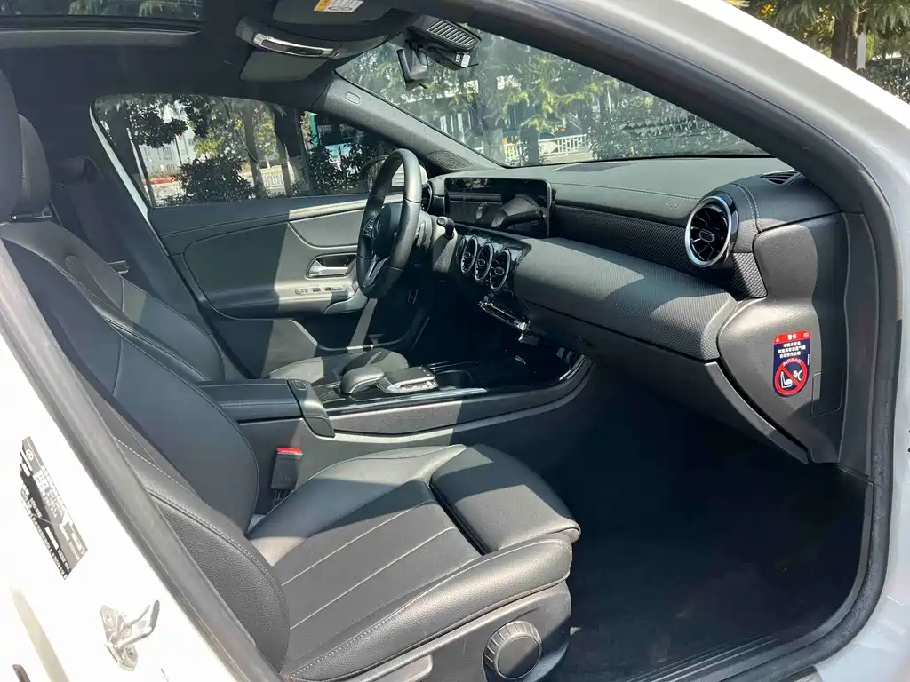 Mercedes-Benz A-Class 2020 — фото 11