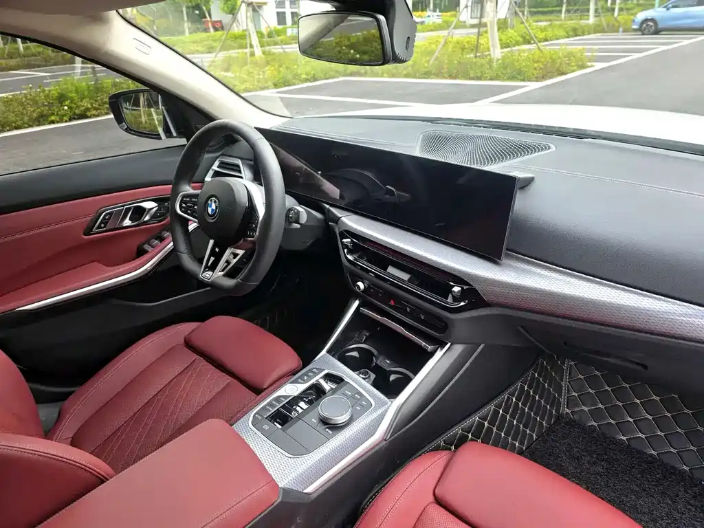 BMW 3 Series 2025