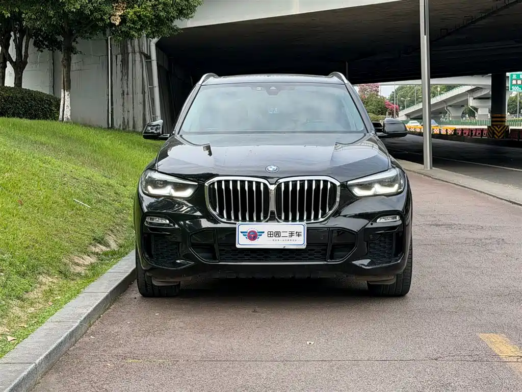 BMW X5 2021