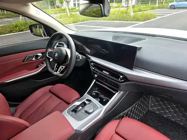 BMW 3 Series 2025