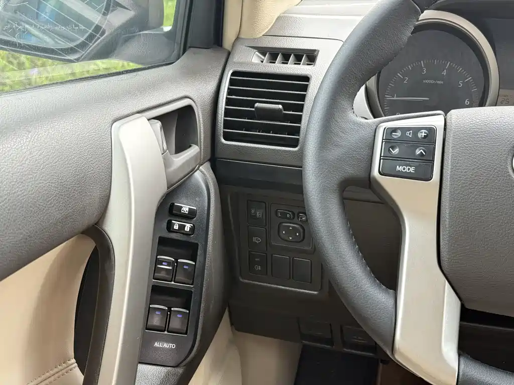 Toyota Prado 2014 — фото 14