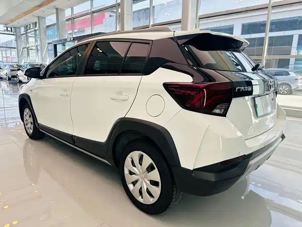 Toyota Yaris L 2022