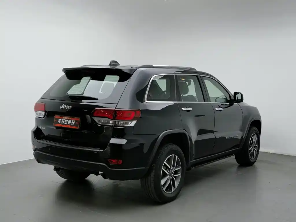 Jeep Grand Cherokee 2020 — фото 2