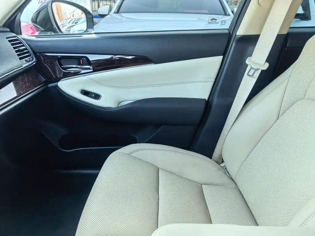 Toyota Crown 2018 — фото 14