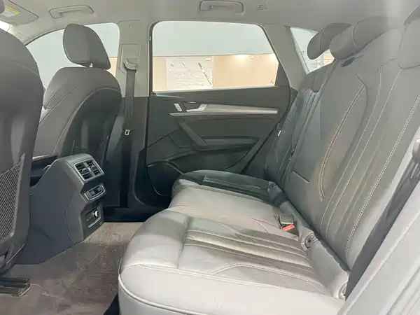 Audi Q5L 2024