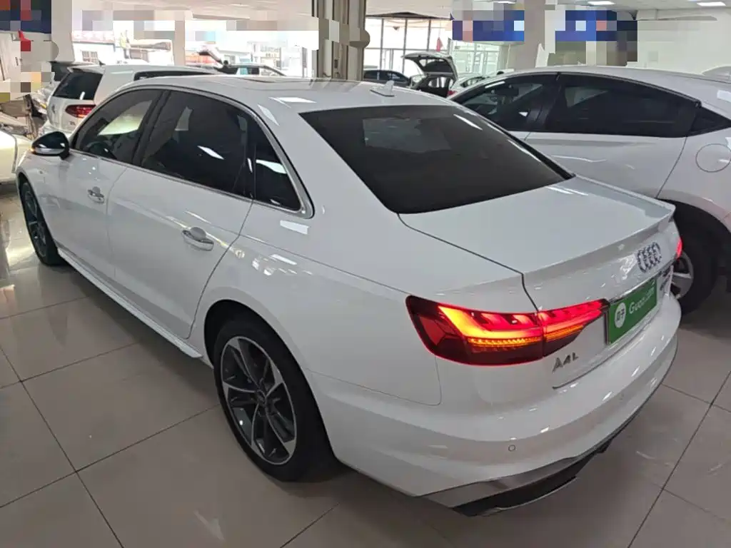 Audi A4L 2023