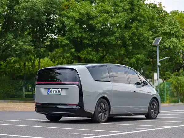 Li Auto MEGA 2026