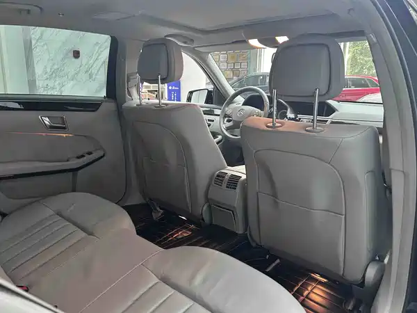 Mercedes-Benz E-Class 2013