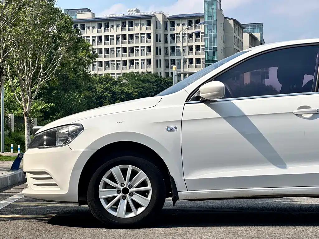 Volkswagen Jetta 2016 — фото 8