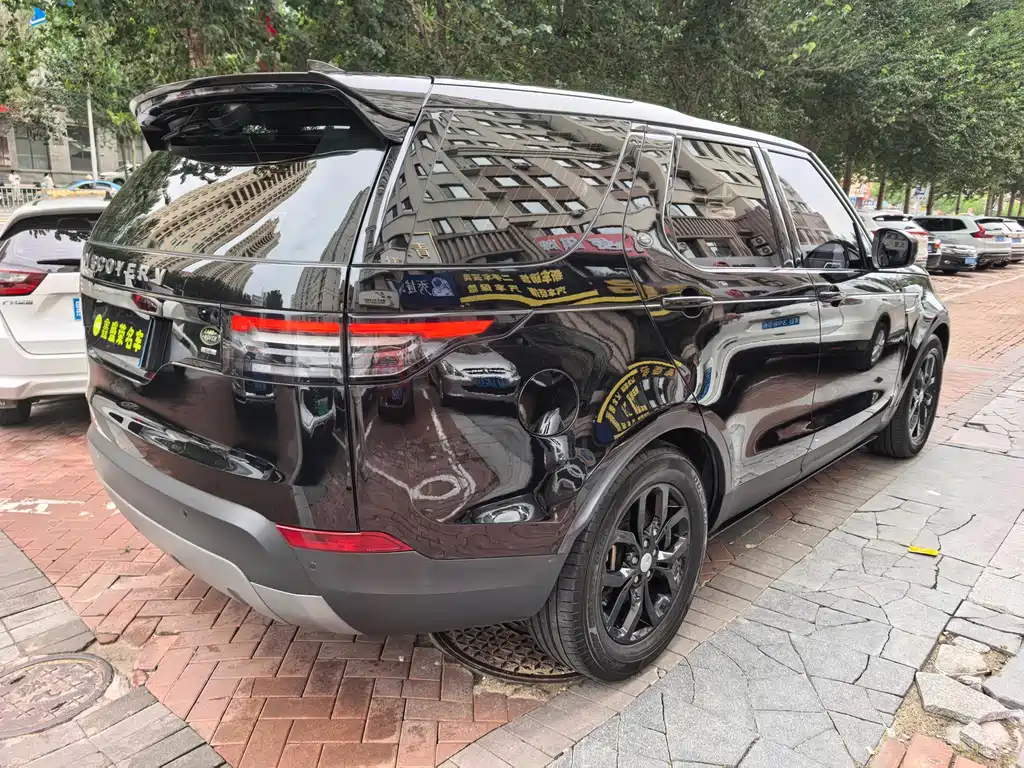 Land Rover Discovery 2018 — фото 4