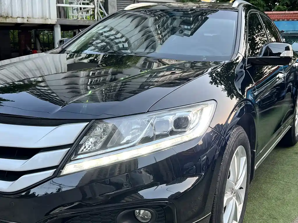 Honda Crosstour 2016 — фото 15