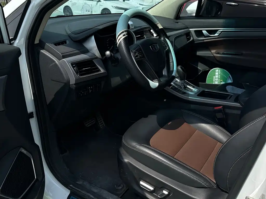 Geely Emgrand GS 2019
