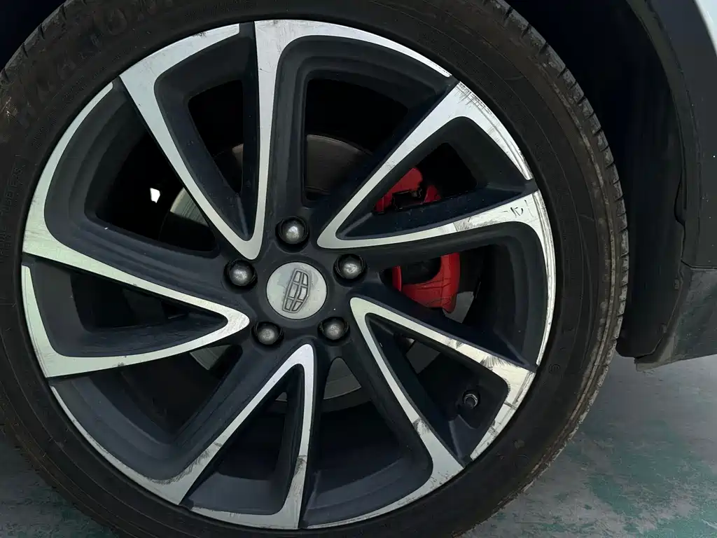 Geely Emgrand GS 2019 — фото 18