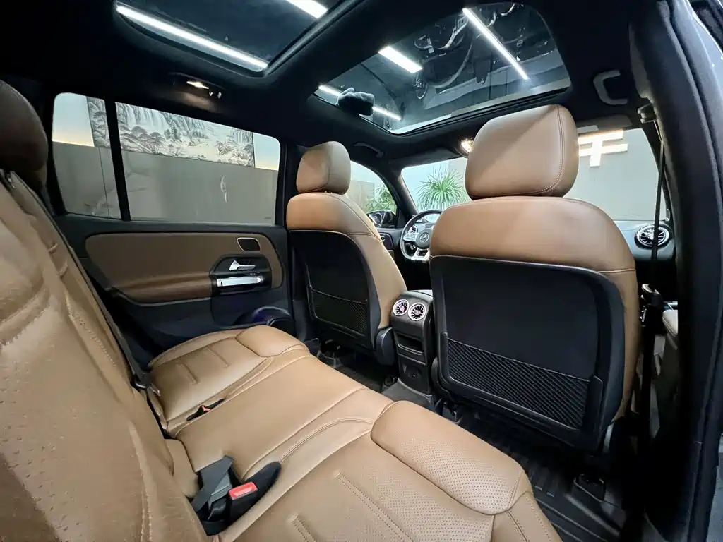Mercedes-Benz GLB AMG 2022 — фото 14
