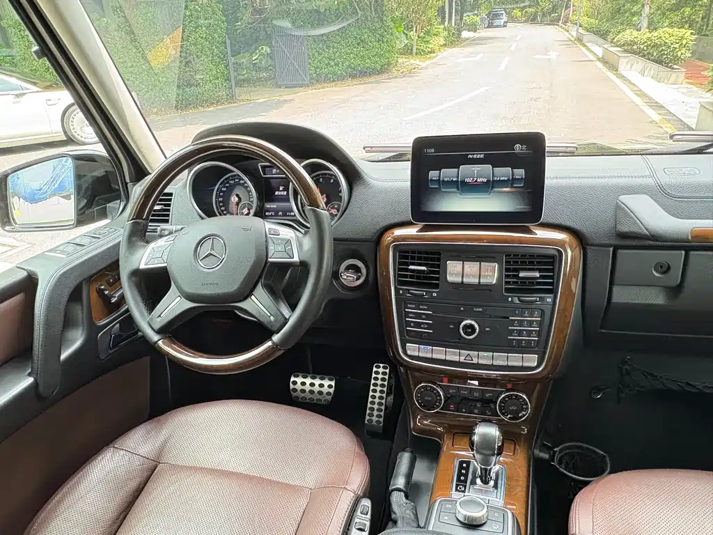 Mercedes-Benz G-Class 2018 — фото 17