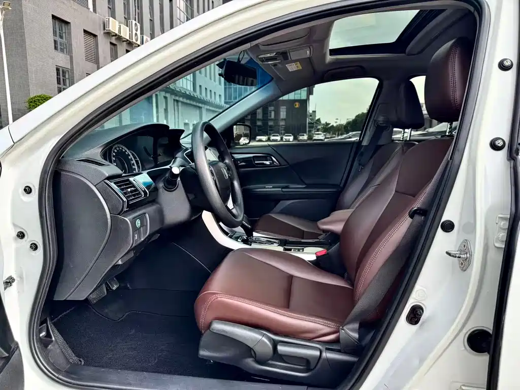 Honda Accord 2017 — фото 4