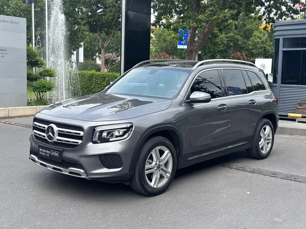 Mercedes-Benz GLB 2023