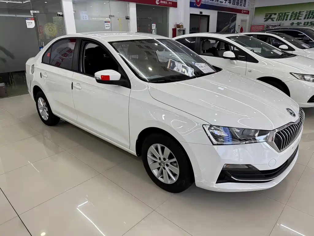 Skoda Rapid 2023 — фото 2