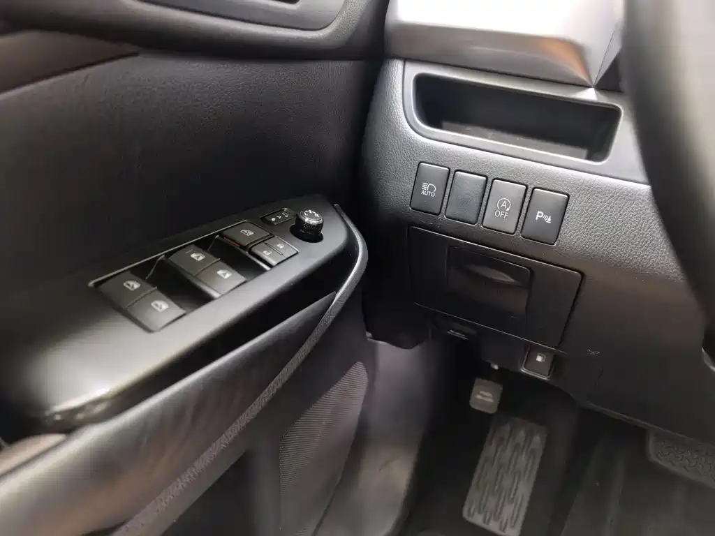 Toyota Highlander 2020 — фото 17