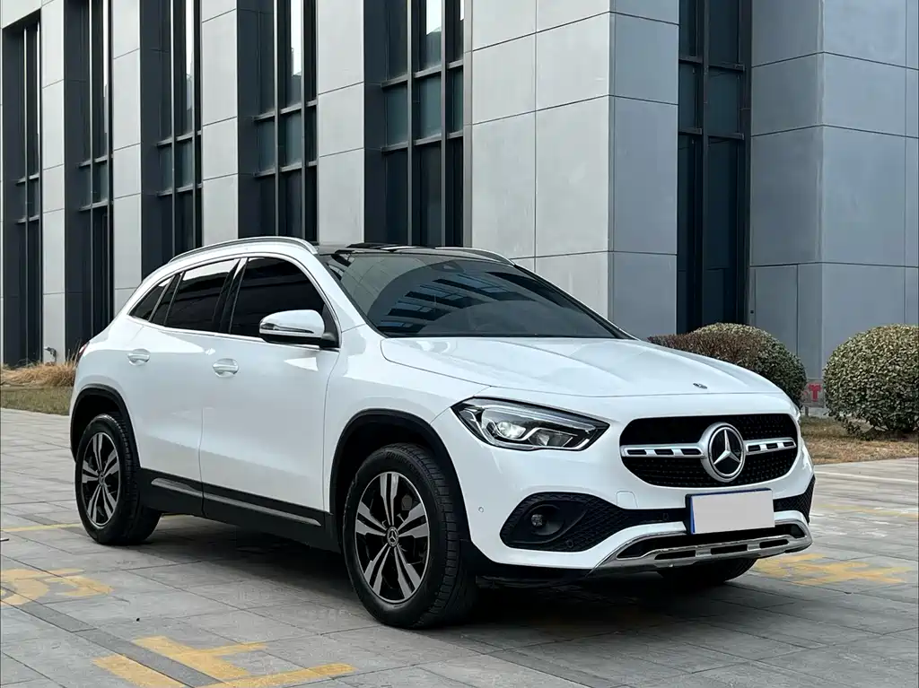 Mercedes-Benz GLA 2023 — фото 3
