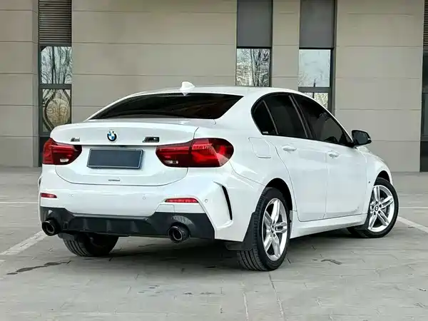 BMW 1 Series 2023