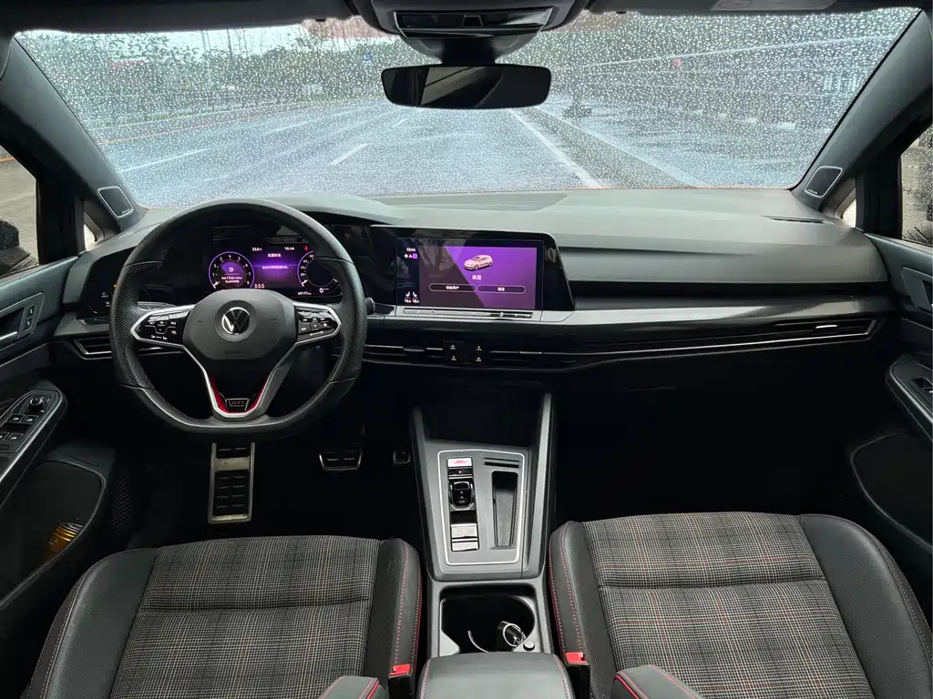 Volkswagen Golf GTI 2023
