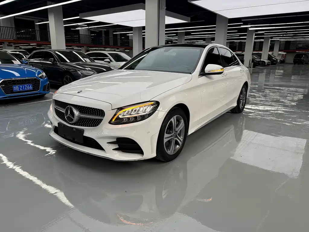 Mercedes-Benz C-Class 2020