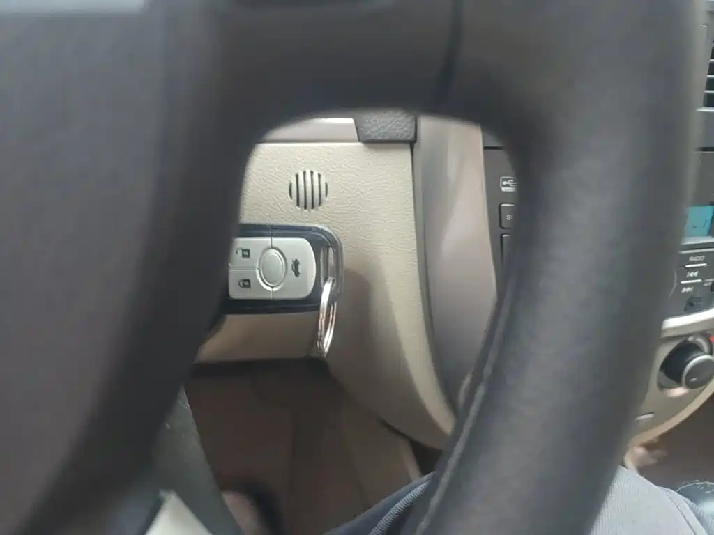 Buick Excelle 2015 — фото 15