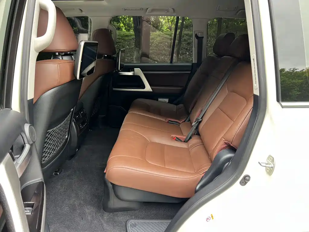 Toyota Land Cruiser 2019 — фото 7