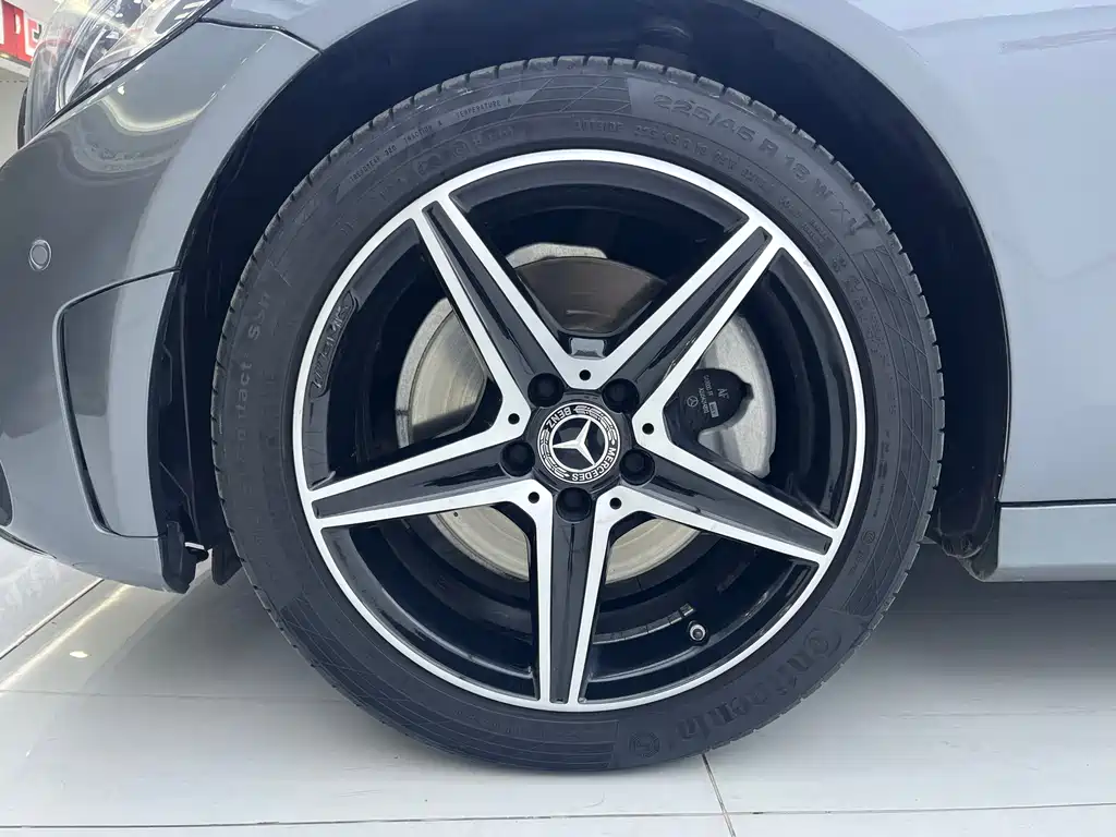 Mercedes-Benz C-Class 2020 — фото 9
