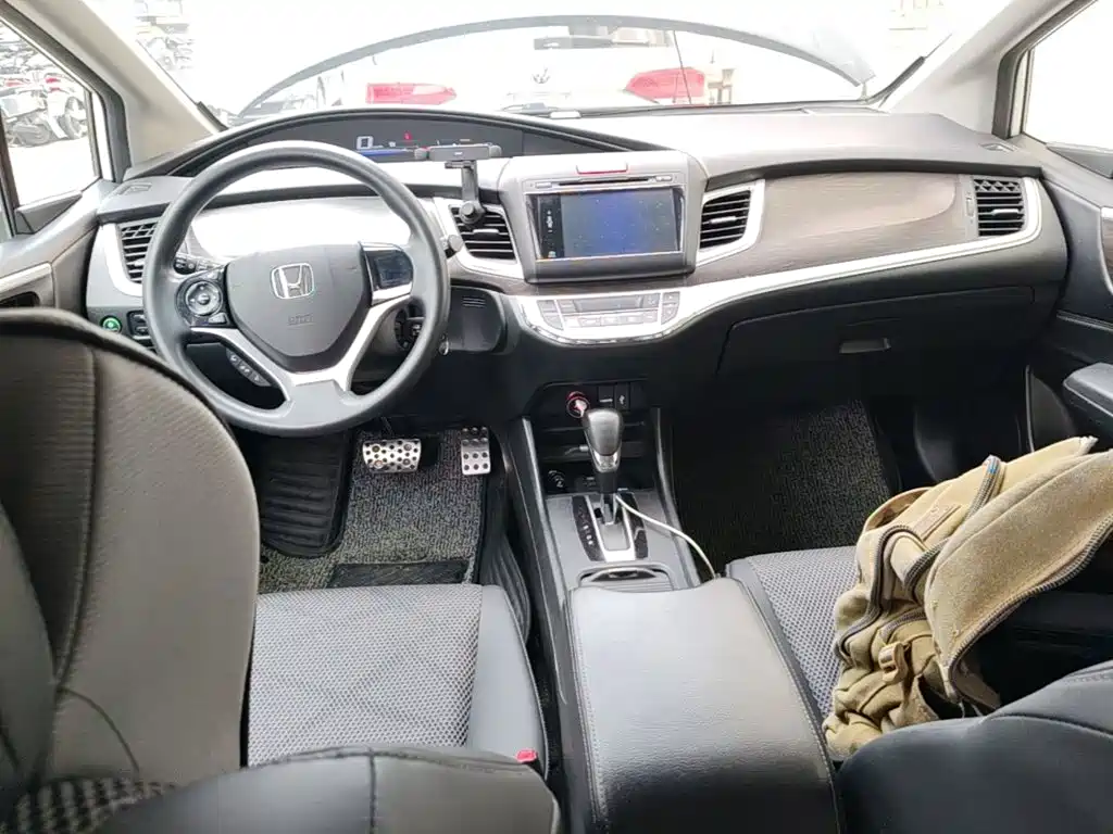 Honda Jade 2015 — фото 10