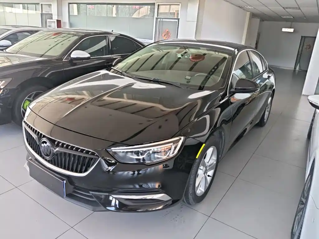 Buick Regal 2018 — фото 1
