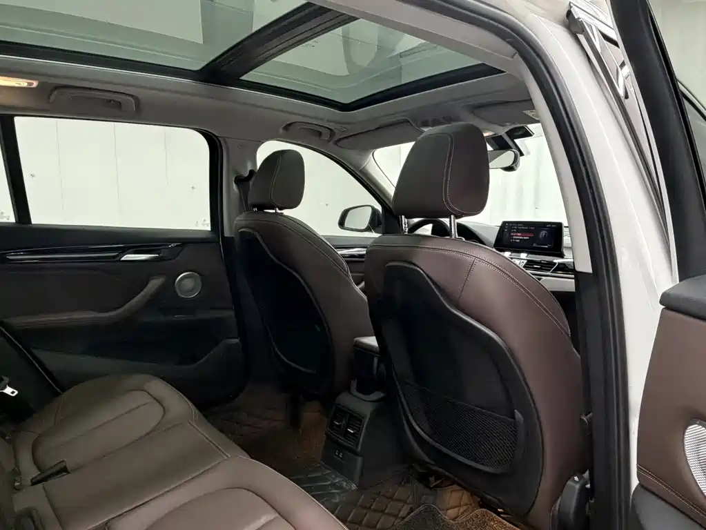 BMW X1 2021 — фото 18