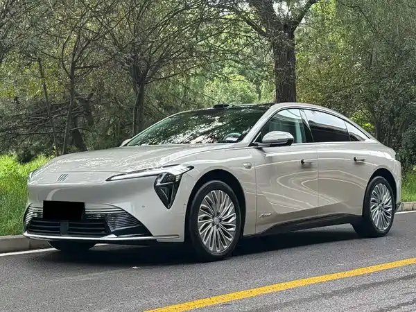 Buick Zhijing L7 2025