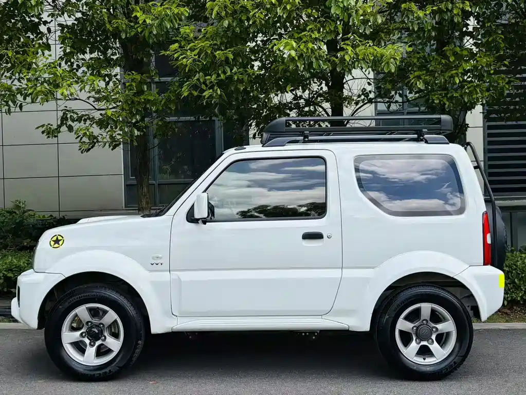 Suzuki Jimny 2013 — фото 15