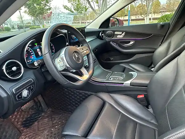 Mercedes-Benz C-Class 2021