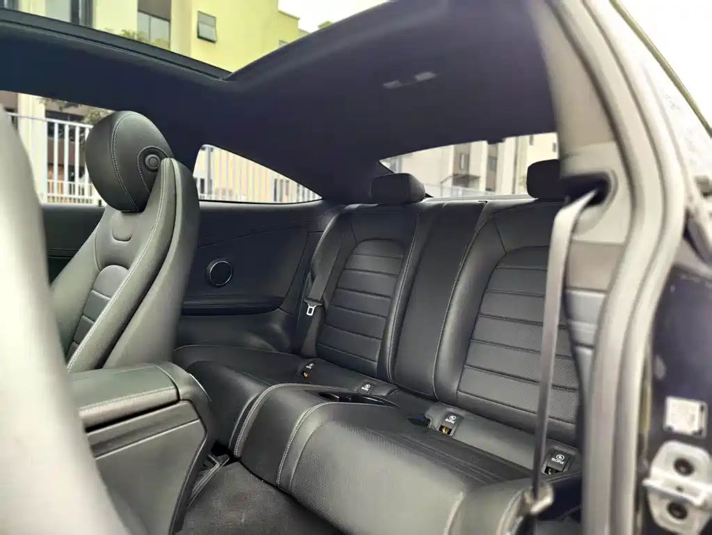 Mercedes-Benz C-Class 2021