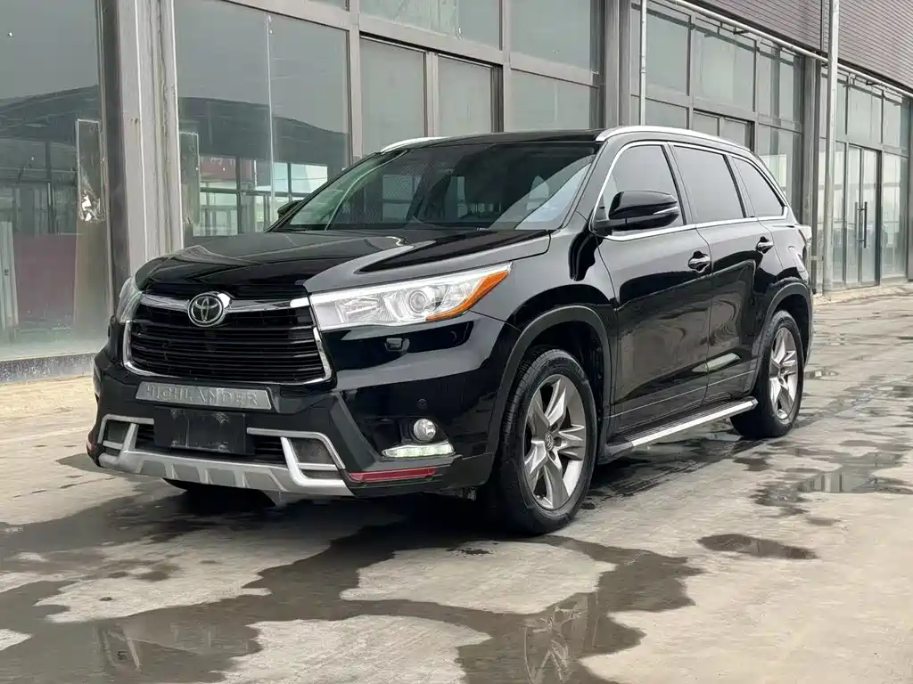 Toyota Highlander 2016 — фото 1