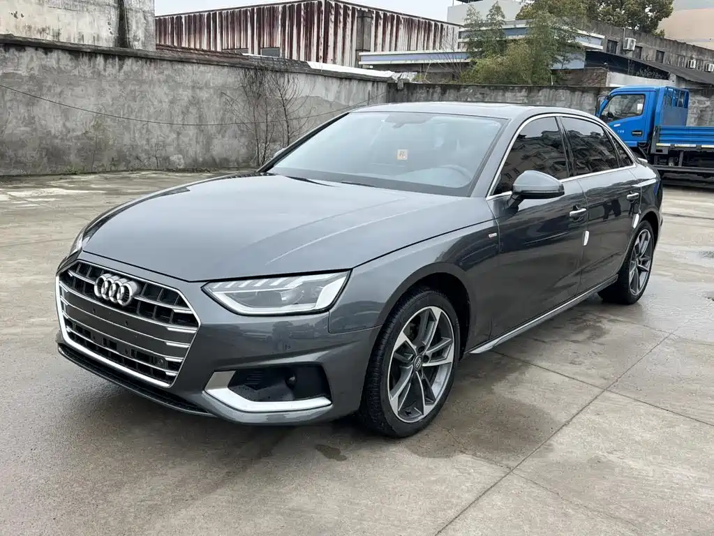 Audi A4L 2021