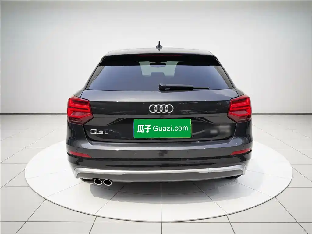 Audi Q2L 2021 — фото 6