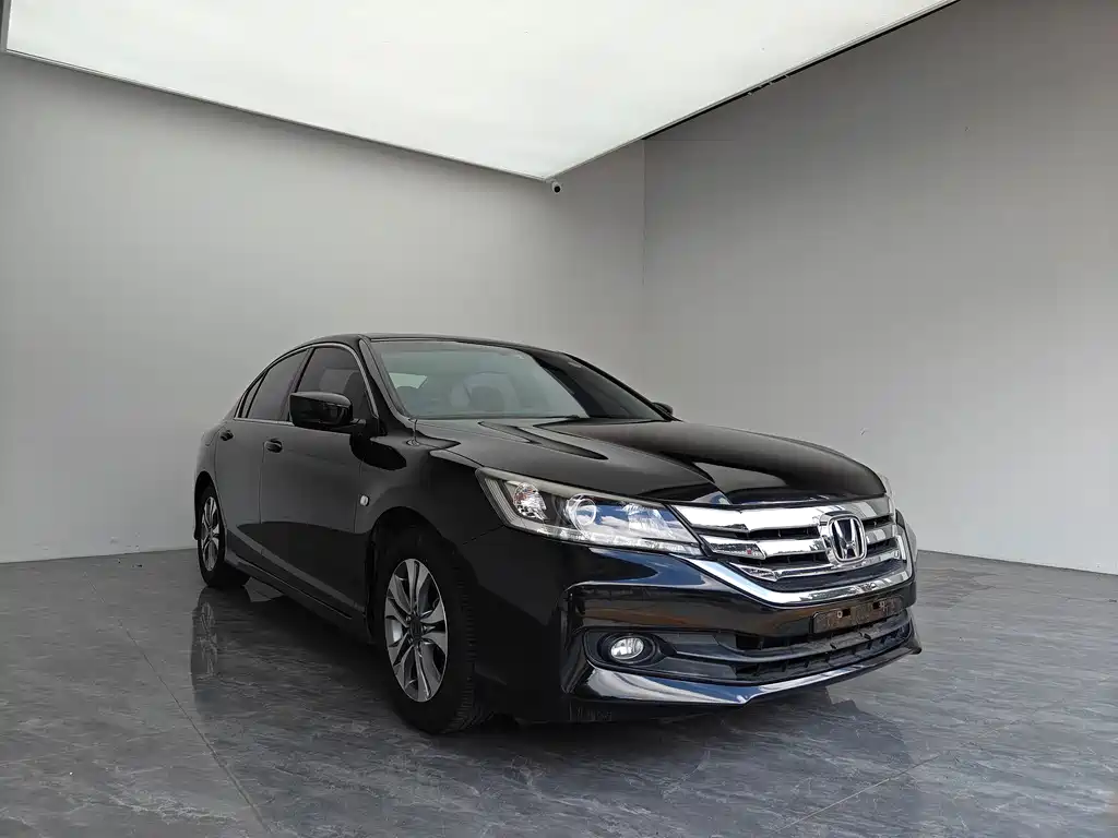 Honda Accord 2015 — фото 3