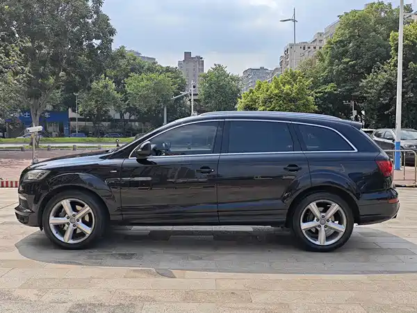 Audi Q7 2015