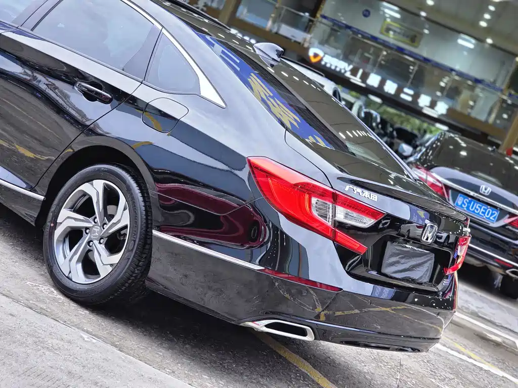 Honda Accord 2020 — фото 14