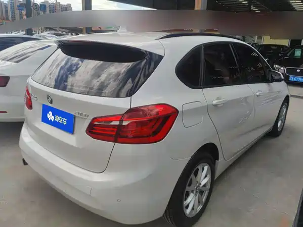 BMW 2 Series Station Wagon 2017