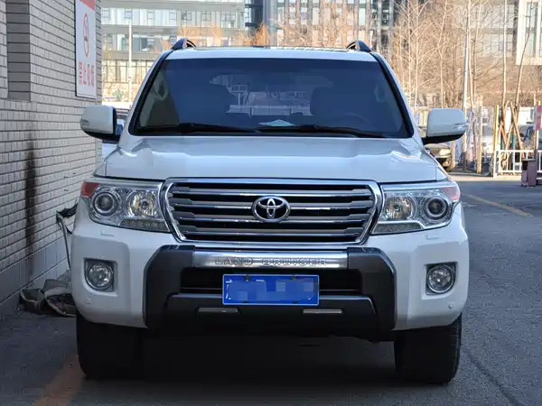 Toyota Land Cruiser 2012