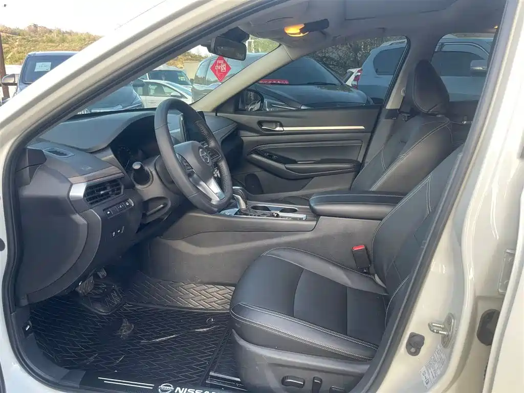 Nissan Teana 2022