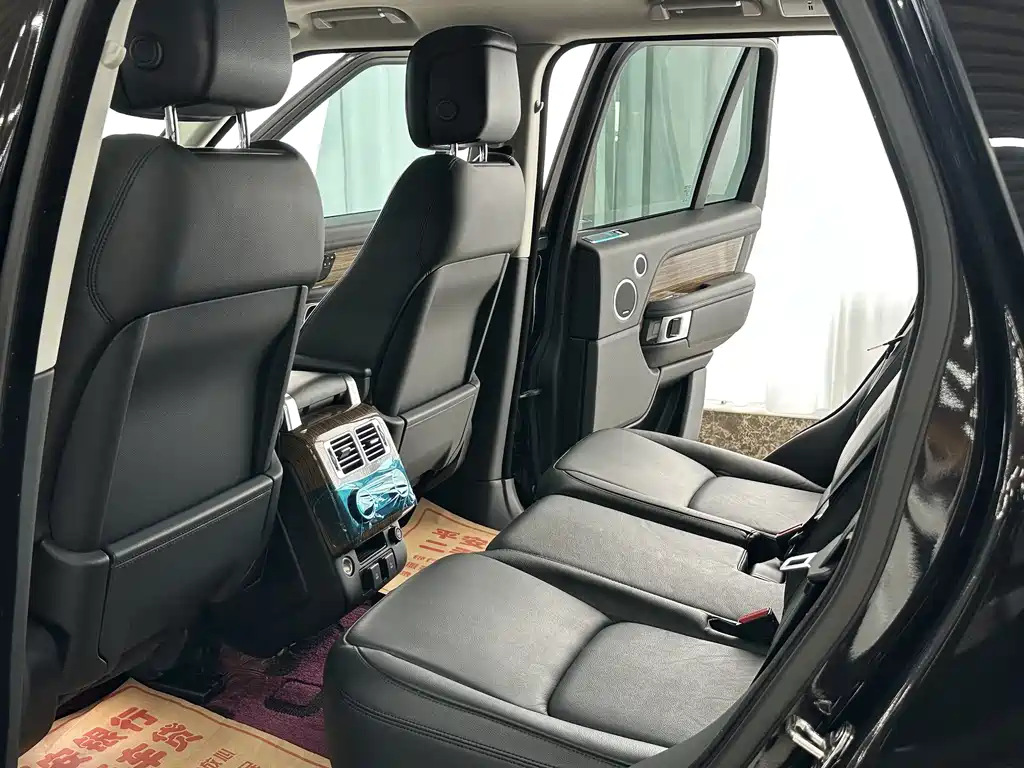 Land Rover Range Rover 2019 — фото 9