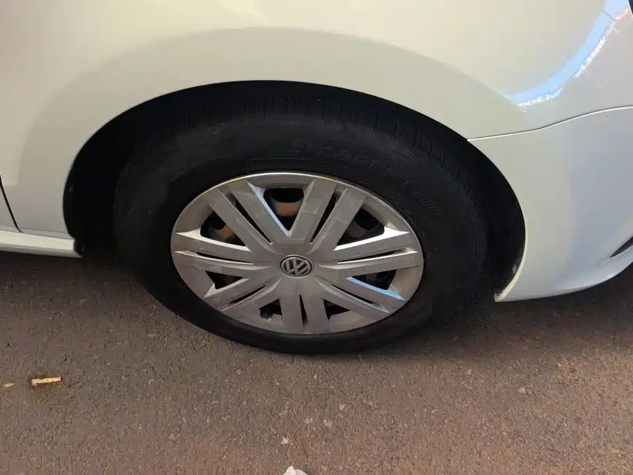 Volkswagen Polo 2016